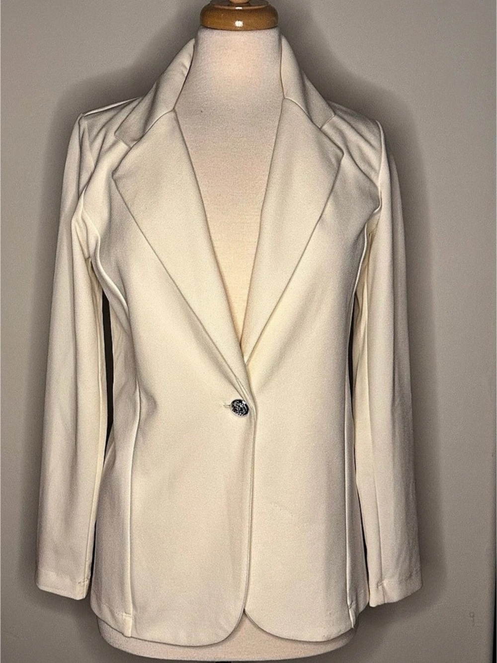 Women's Cream Blazer Like New